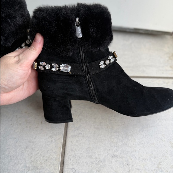 Adrienne Vittadini Black Fur Trim Block Heel Ankle Boots 8.5 - Picture 6 of 9